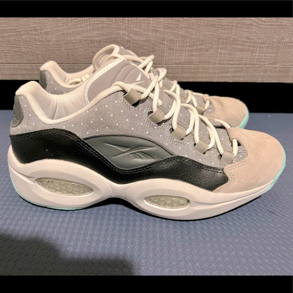 Reebok Question Low Iverson - Premium Polka Dot - Black/Tar/Carbon/White - SZ 10